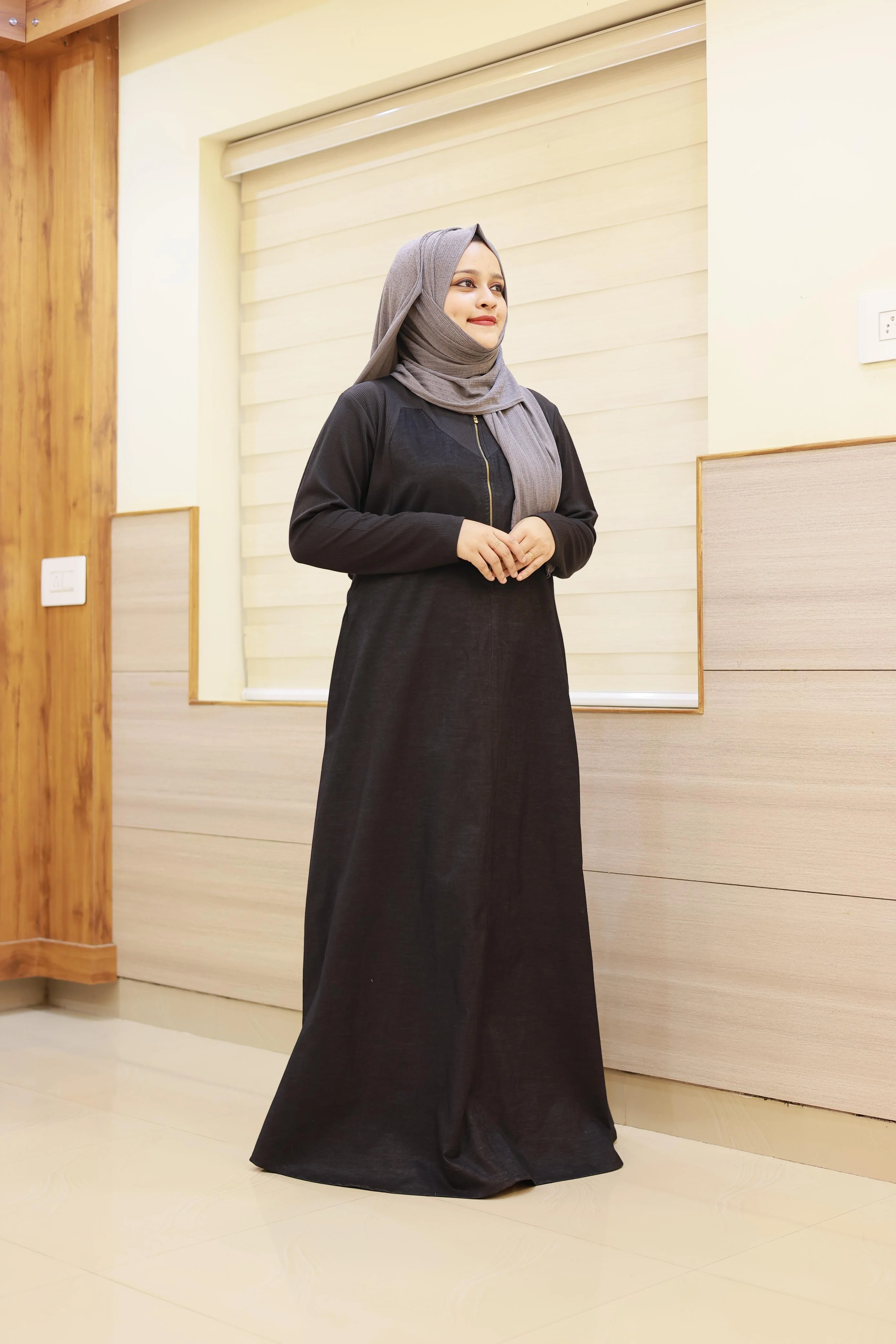 Gown 213 - Image 6